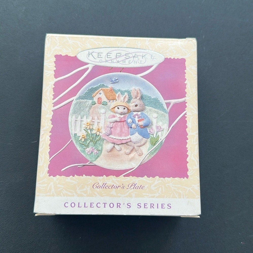 Hallmark keepsake ornament collector’s plate